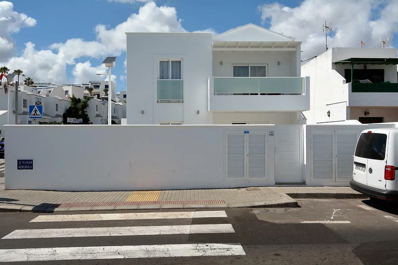 Rociega B Apartment Puerto del Carmen  0*, Puerto del Carmen (Lanzarote) Spain